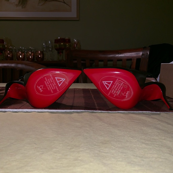 SOLD! Christian Louboutin Rivafish Black 100MM 39 - Picture 4 of 7